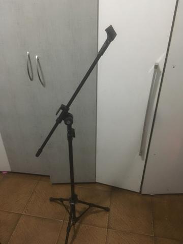 Pedestal microfone