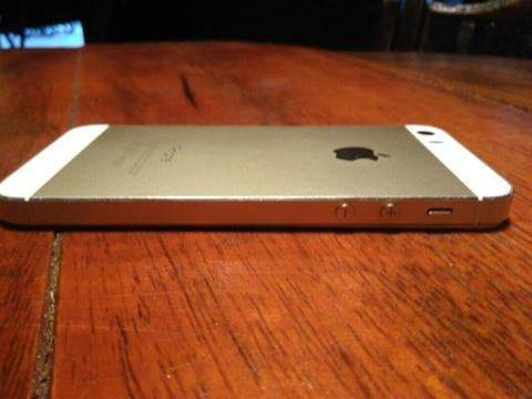 IPhone 5s gold 16 Gb