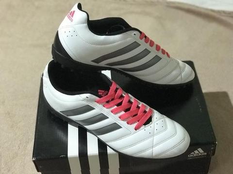 Chuteira Adidas Goletto V TF. Tam 44