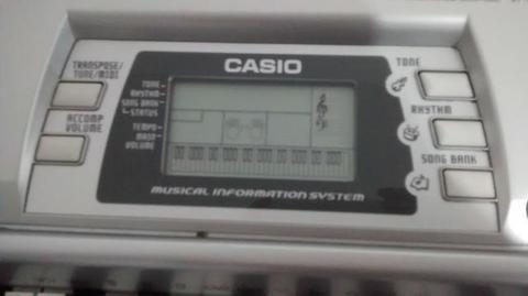 Teclado musical Casio Modelo: CTK-496