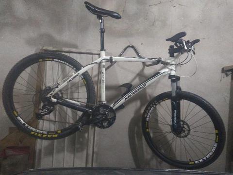 Bicicleta MTB 27V