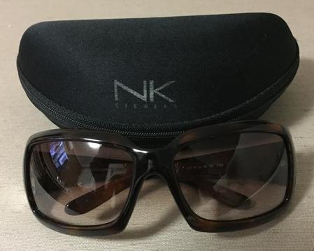 Vendo óculos de sol da marca NK