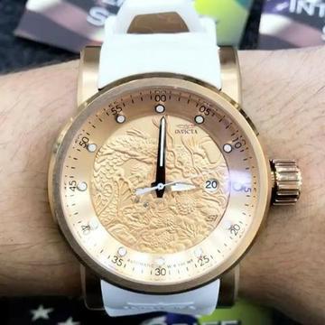 Relógio Invicta Yakuza S1 Dragon Dourado Pulseira Branca
