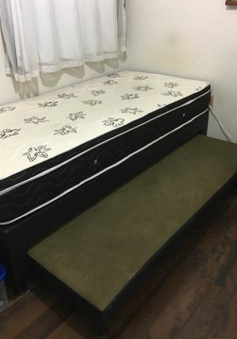 Cama box solteiro com cama auxiliar