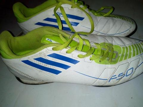 Desapego chuteira 36 Adidas