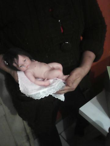 Mini Bebê Reborm silicone 25 cm