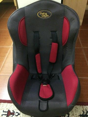 Cadeira para Automóvel - Vermelho e Cinza - 9 a 18kg - Baby Style