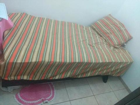 Vendo cama e guarda roupa