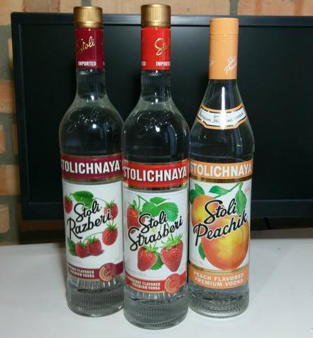 Vodka Stolichnaya Morango / Framboesa / Pessego
