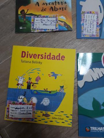 Livros 2° Ano - Trilhas sistema de ensino