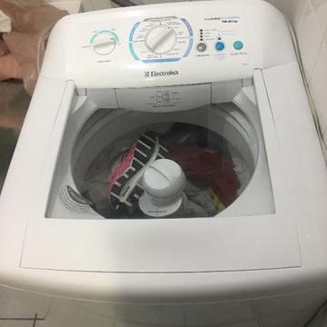 Máq. de lavar roupas Eletrolux turbo econ. 12.0 kg