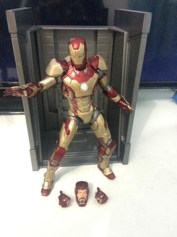 Iron Man 3 Mark 42 Marvel Select (RARO)