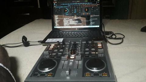 Controladora numark total control