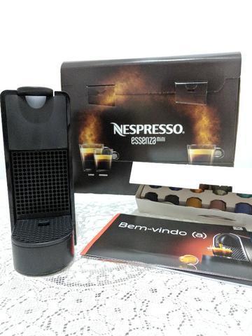 Nespresso Essenza Mini Preta na caixa com NF - 110V