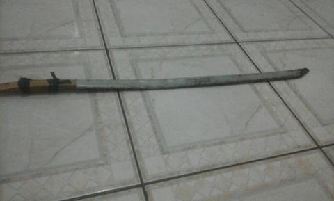 Espada artesanal arte em ferro