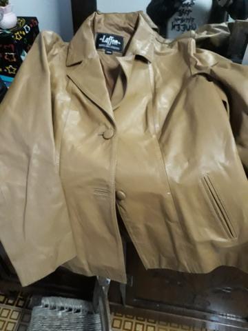 Uma jaqueta de couro