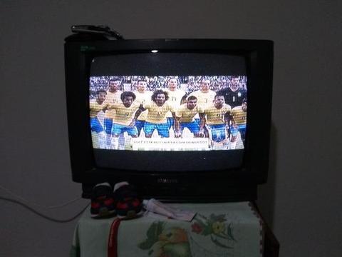 TV tubo Samsung 20 polegadas, funciona normal, 100,00