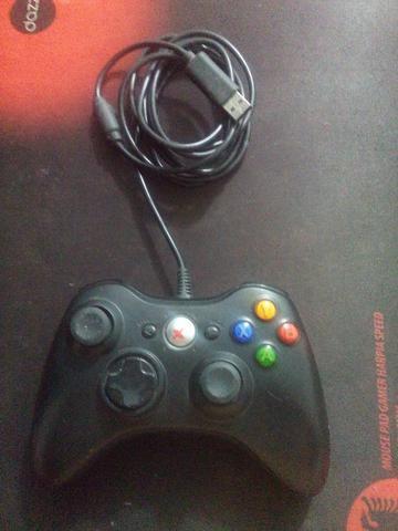 Controle de Xbox 360 com fio