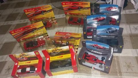 Varias Miniaturas Licenciadas Ferrari 1:38
