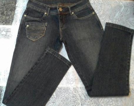 Calça jeans preta