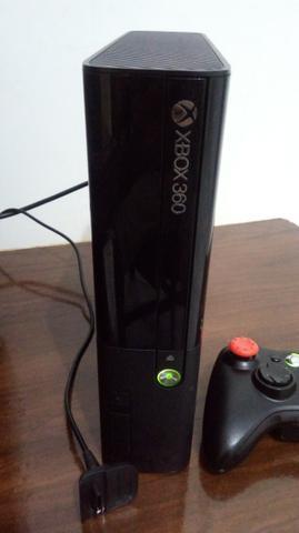 Xbox 360 super Slim perfeito estado