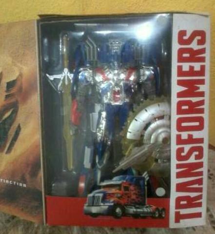 Transforfemers Optimus prime (filme 5 )