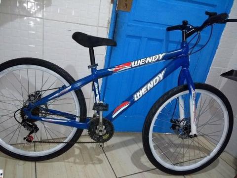 Bicicleta aro 26 de alumínio com freios a disco