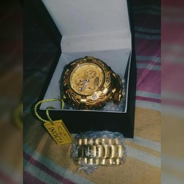 Relógio invicta 700,00 R$