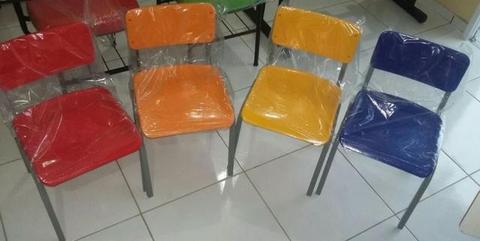 Cadeira infantil escolar