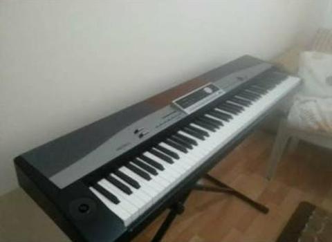 Piano Medeli Sp 5100