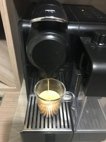 Cafeteira Nespresso Latíssima Touch