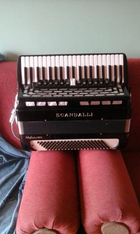 Acordeon Scandalli