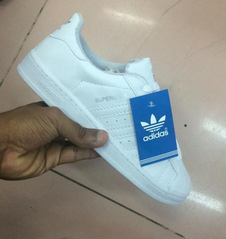 Tênis Adidas Superstar