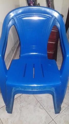 Duas Cadeiras resistentes com braços azul , Casqueiro zap 991420464
