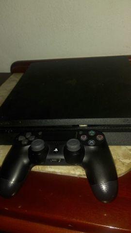 PlayStation 4 slim preto usado 500Gigas