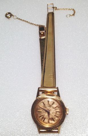 Exuberante Relógio Movado de 1966, totalmente em ouro 18K