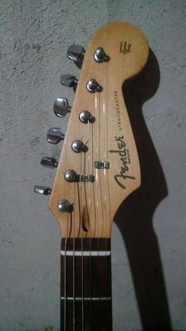 Guitarra Squier Fender (Logo Fender)