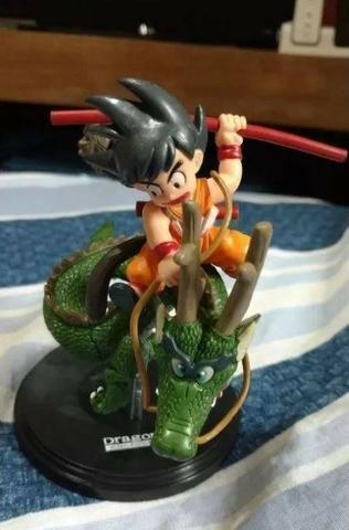 Boneco / Action Figure Goku Pequeno Dragão