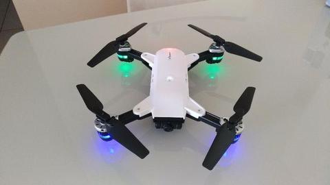 Drone Selfie Dobrável - Com Câmera Wifi HD 720P. NOVO - Angulo amplo de 120 graus