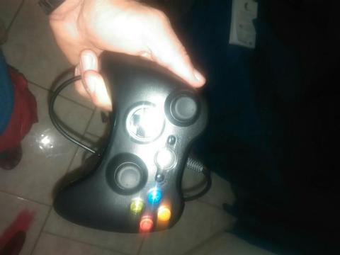 Controle Xbox 360 e PC