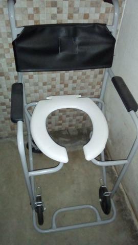 Cadeira de Rodas para banho