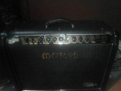 Amplificador de guitarra meteoro 160g