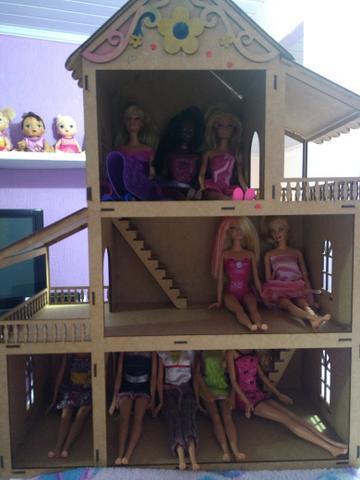 Barbie e casinha