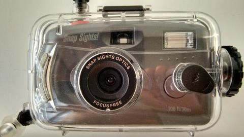 Máquina fotográfica sub-aquática, marca Snap Sights! mergulho, analógica de filme