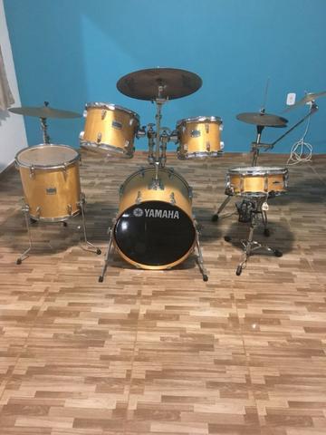 Bateria Yamaha Stage Custom All Birch Shell