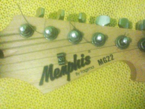 Guitarra Menphis MG22 Mais afinador digital AT320b