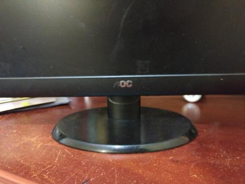 Computador Desktop + monitor