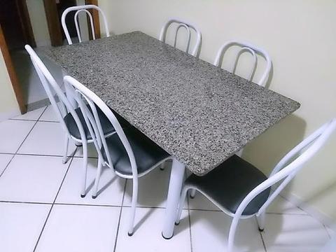 Mesa de Cozinha com Granito