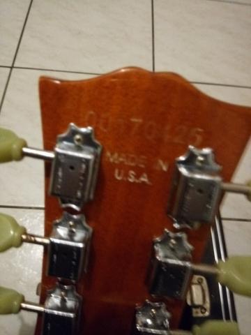 Guitarra Gibson Les Paul Standart com case