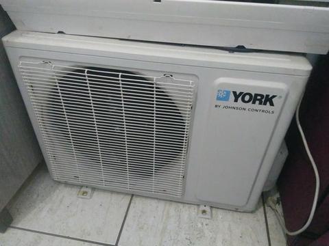 Ar condicionado York 12000 BTUs